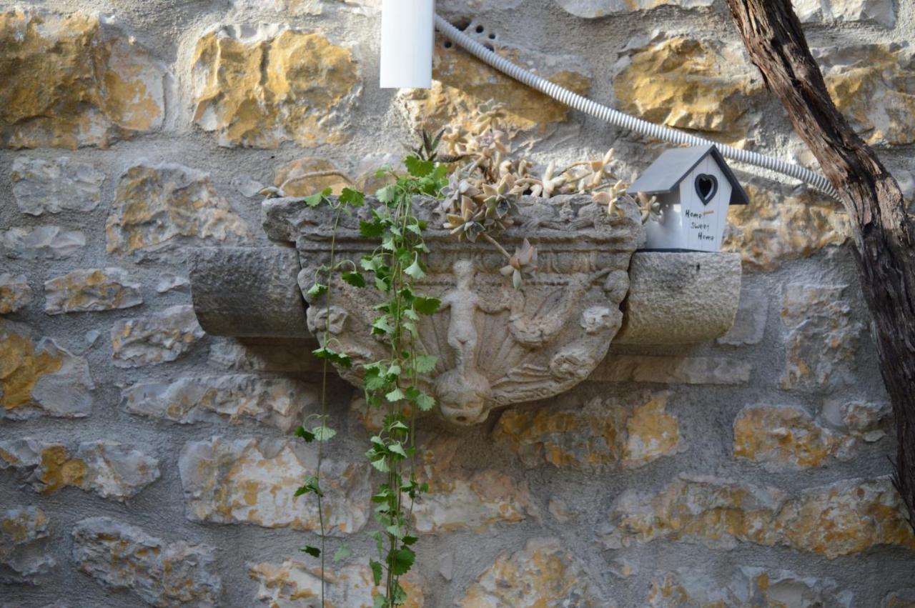 Visilo Stone House Villa Pucisca Exterior photo