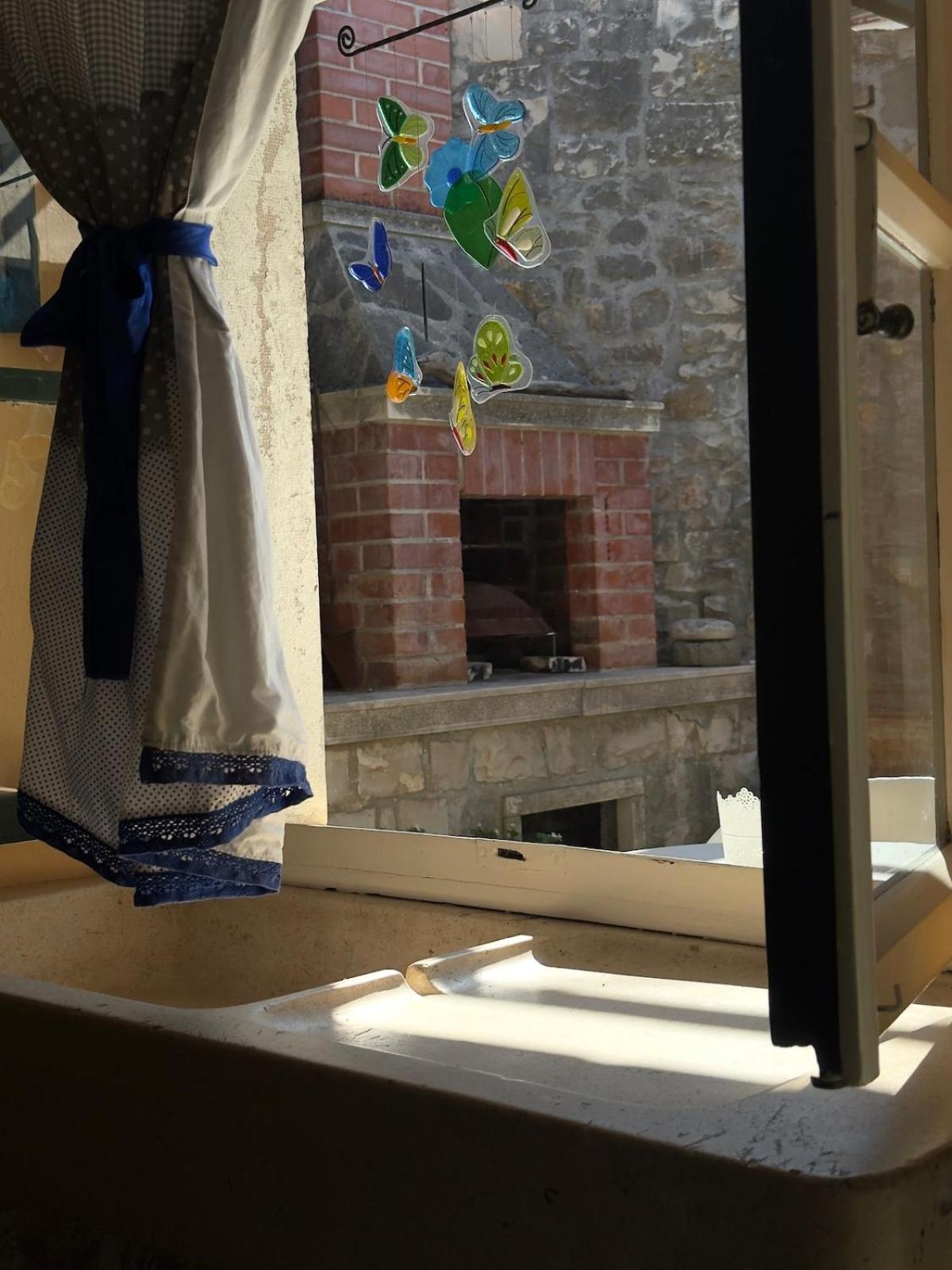 Visilo Stone House Villa Pucisca Exterior photo